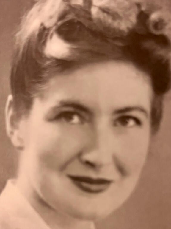 Darina Laracy